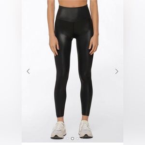 Lorna Jane wet look ankle biter leggings xs NWT